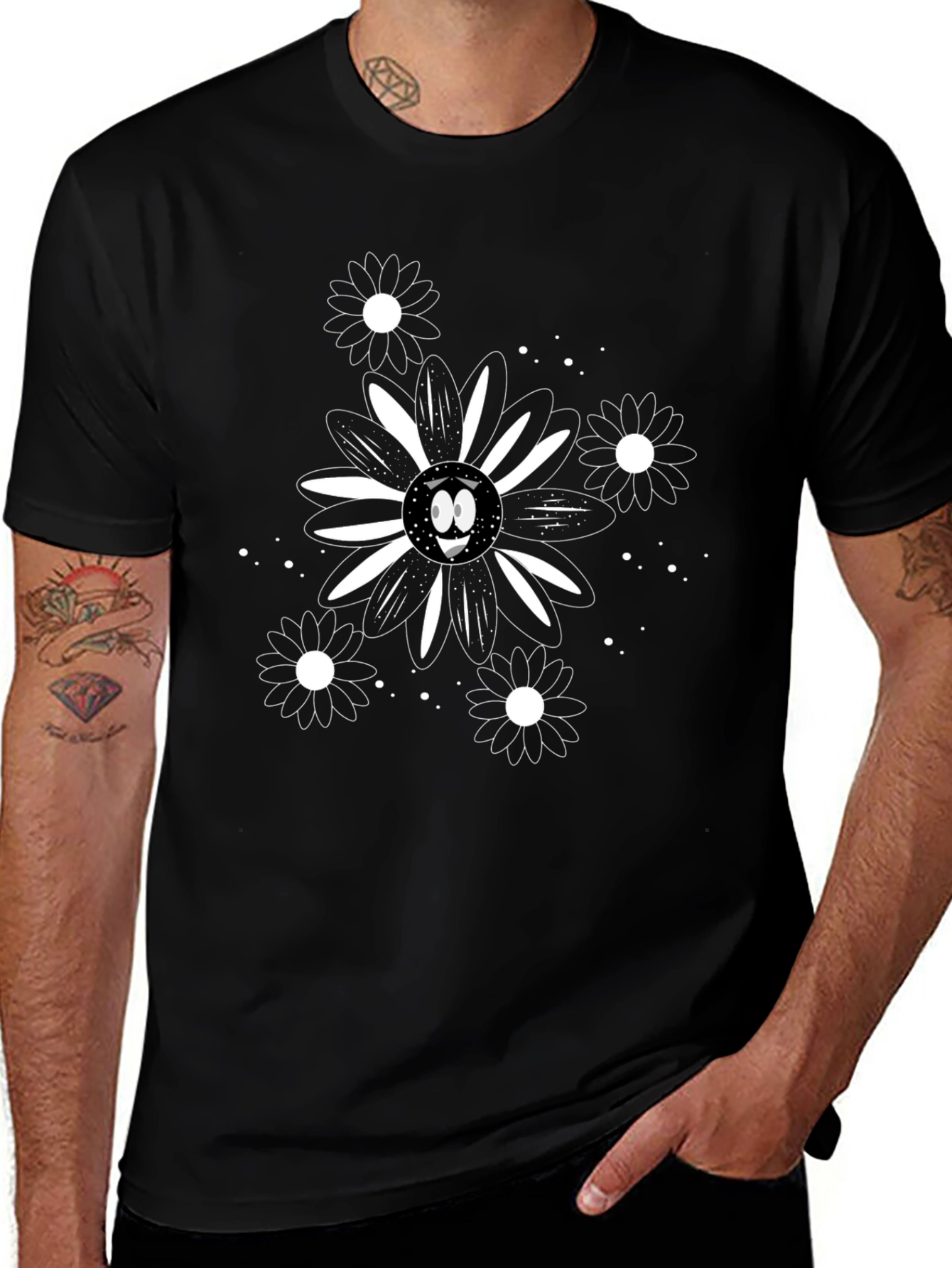 Daisy Smile Graphic Tee - Modern Black Shirt