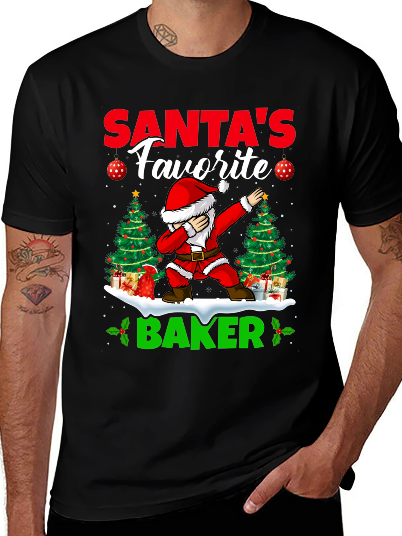 Santas Favorite Baker T-Shirt: Holiday Dabbing Santa Tee