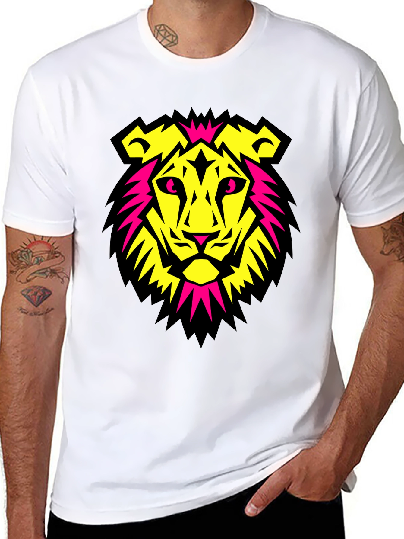 Bold Lion Graphic Tee - Black Crew Neck T-Shirt