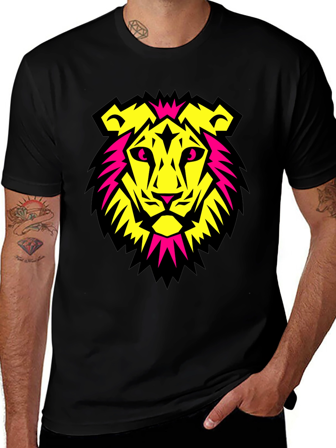 Bold Lion Graphic Tee - Black Crew Neck T-Shirt